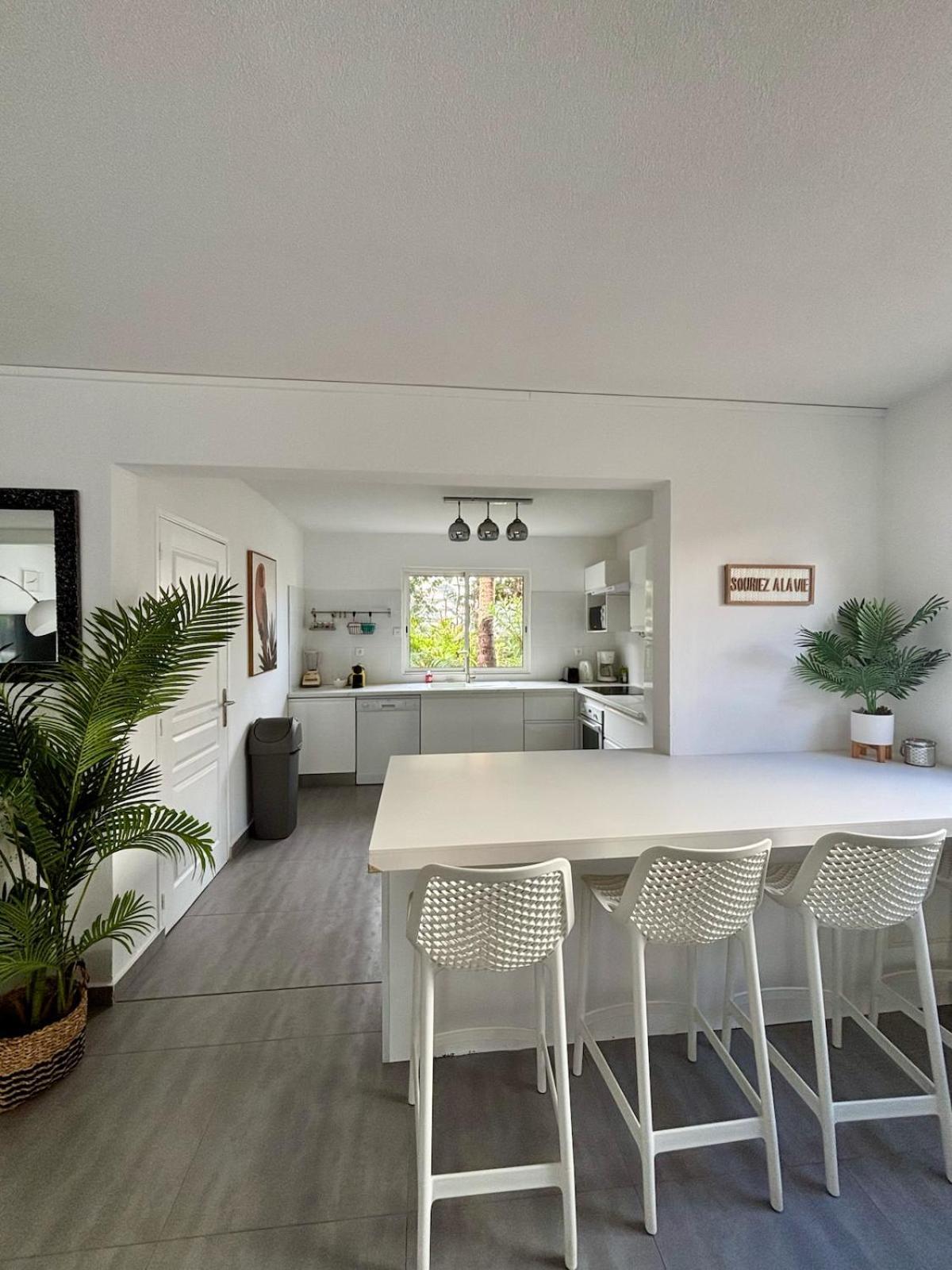 Villa Magellan, Walkable Orient Bay Beach, Private Pool Esterno foto